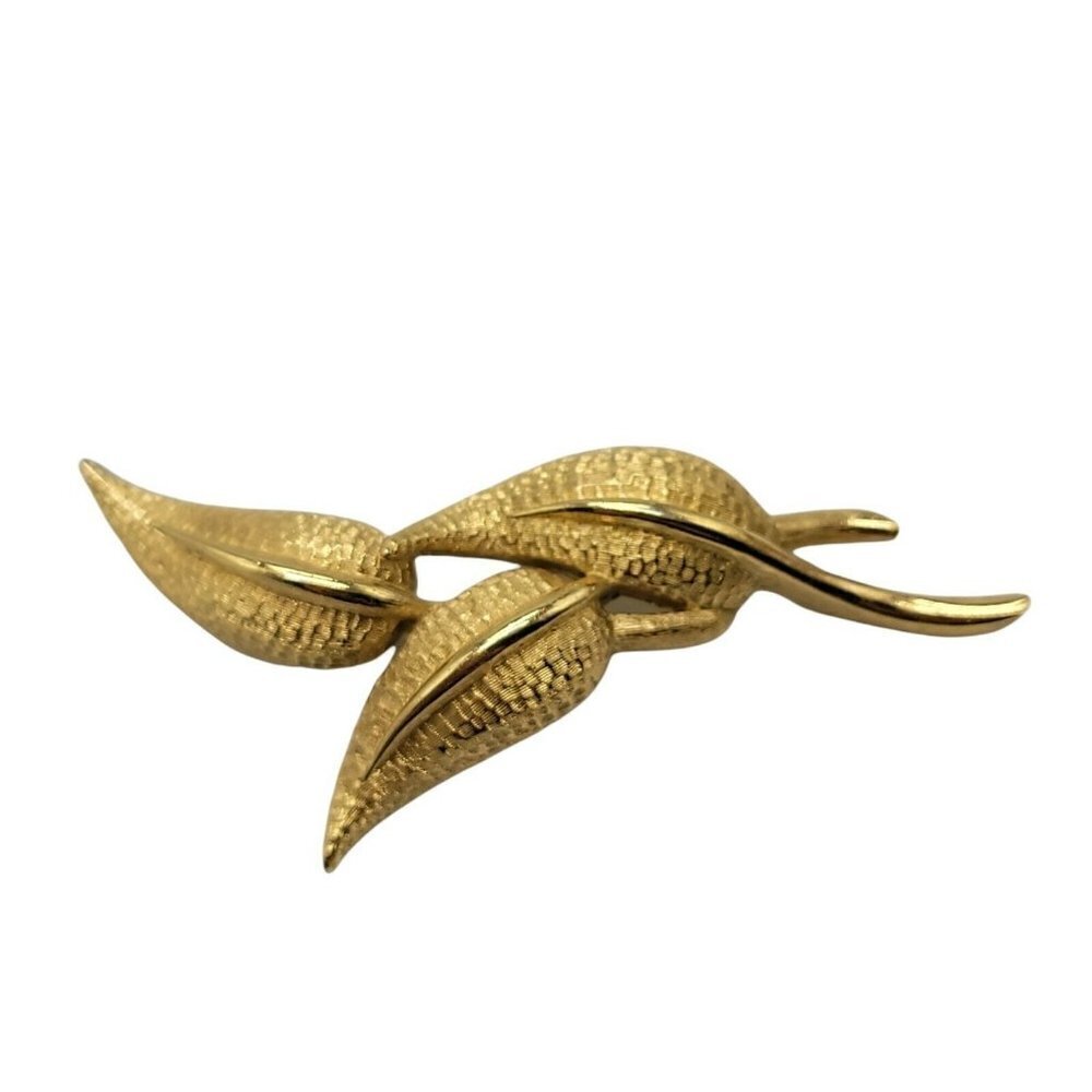 1960s Large Monet Gold Tone Three Leaf Brooch Pin Open Work Signed Estate